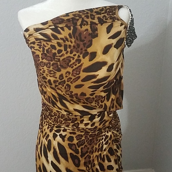 Leopard Long Evening Dress - Picture 2 of 4